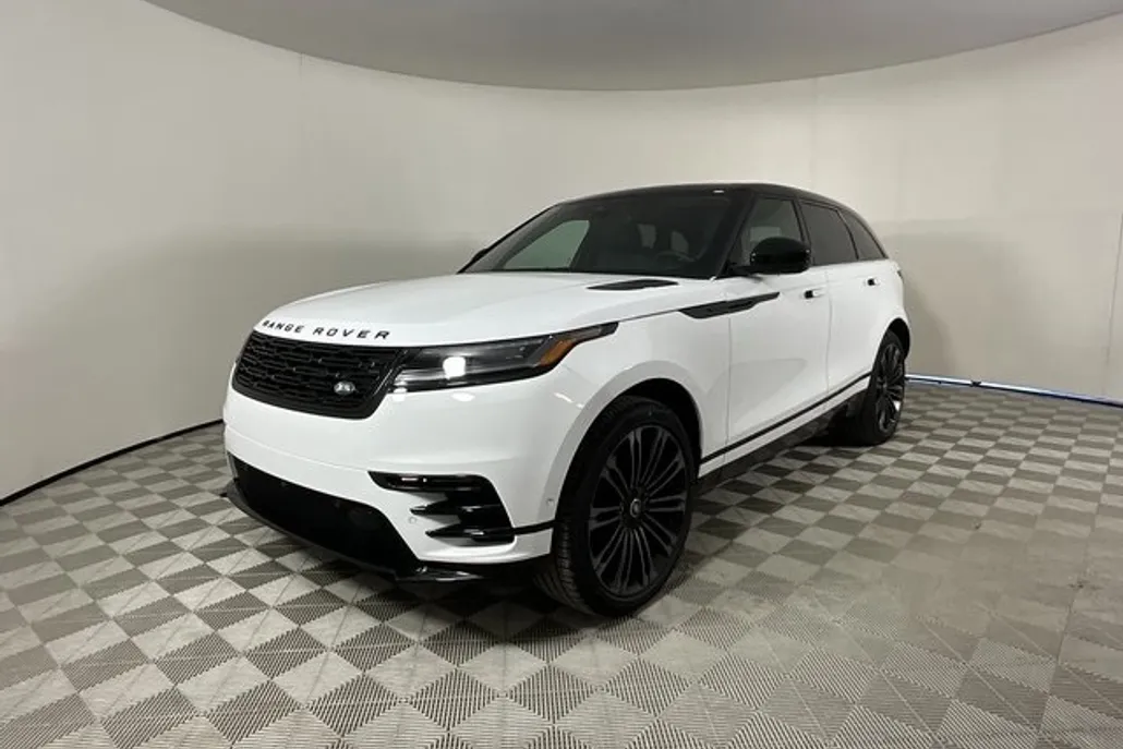 2026 Land Rover Range Rover Velar SE photo 1