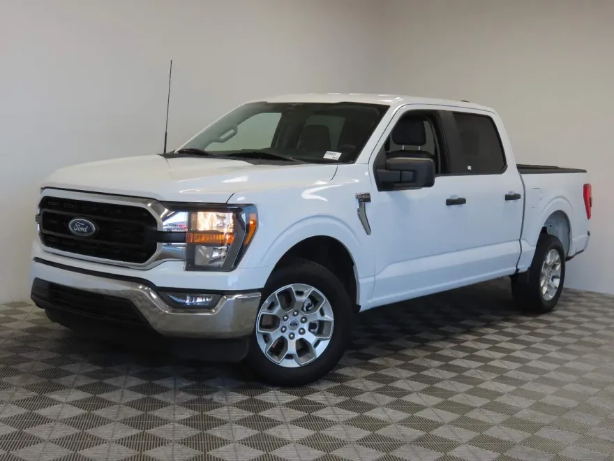 2023 Ford F-150 XLT photo 1