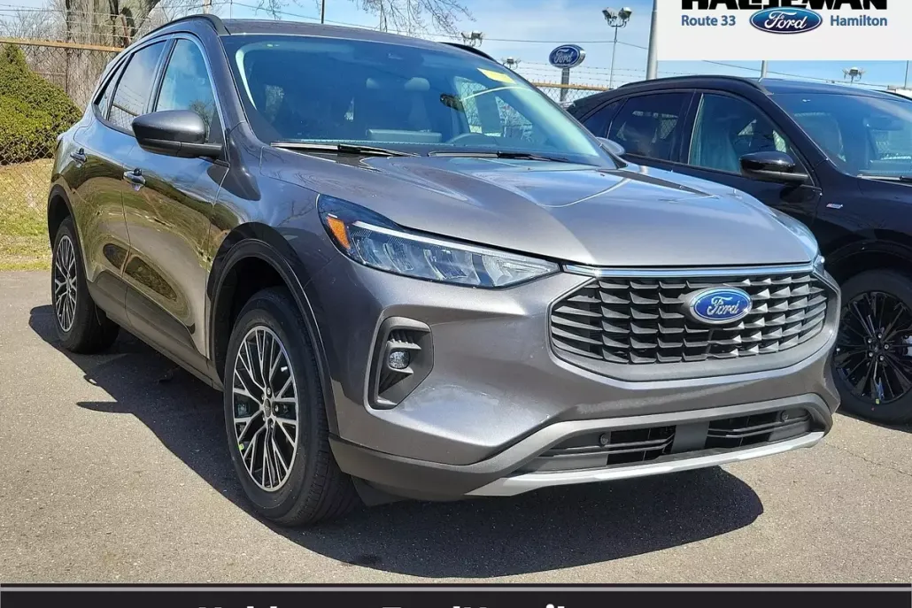 2024 Ford Escape Base photo 1