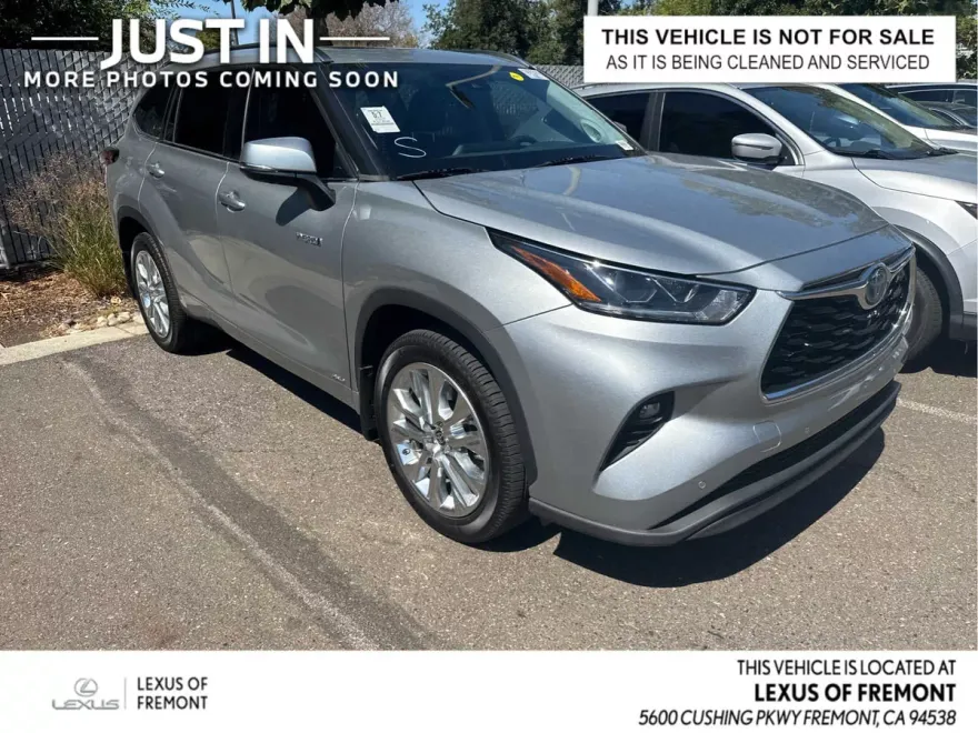 2021 Toyota Highlander Hybrid Limited photo 1
