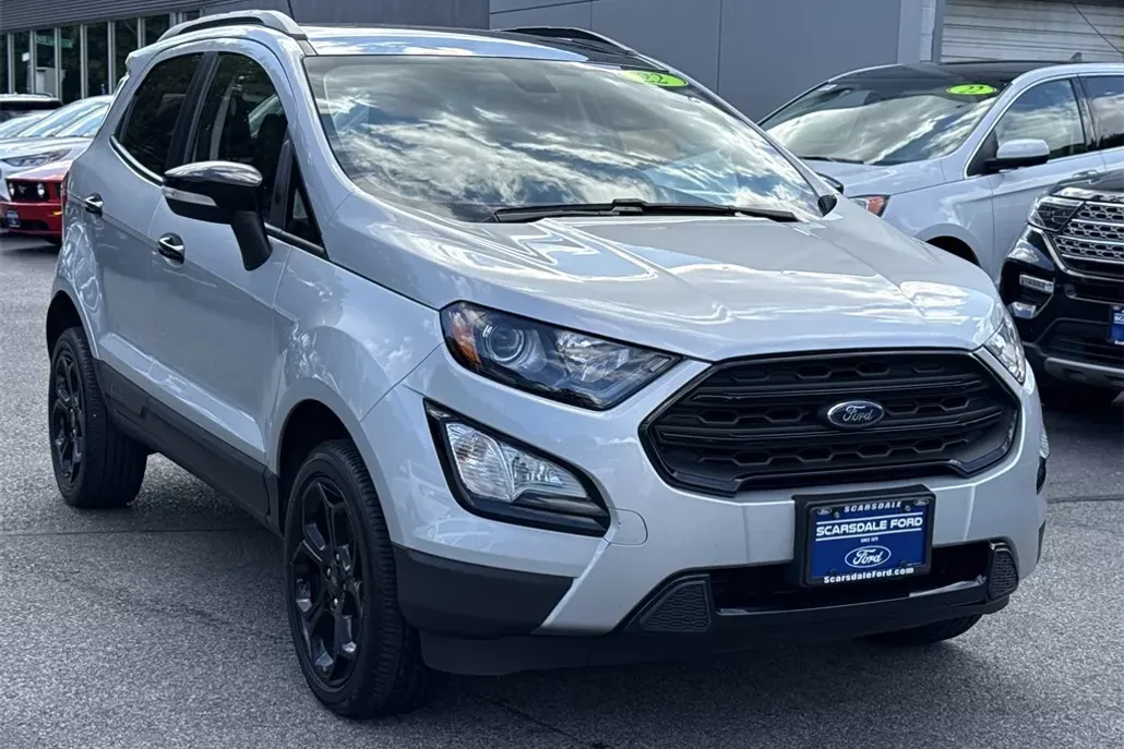 2022 Ford EcoSport SES photo 1