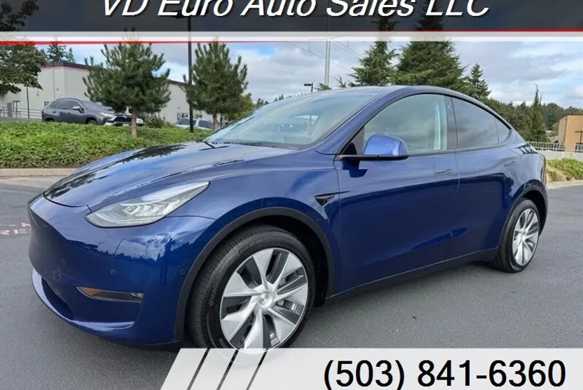 2023 Tesla Model Y Long Range photo 1