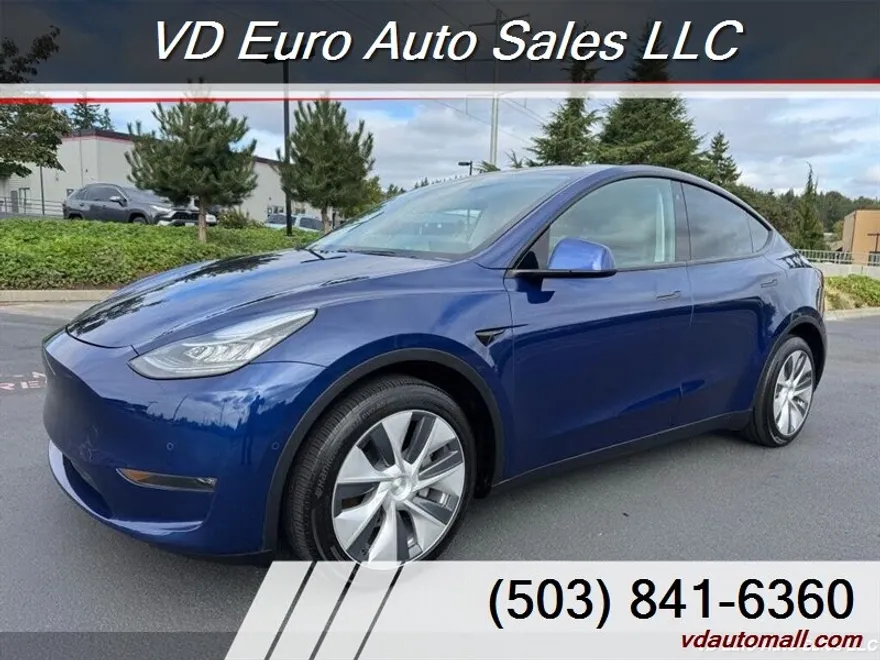 2023 Tesla Model Y Long Range photo 1