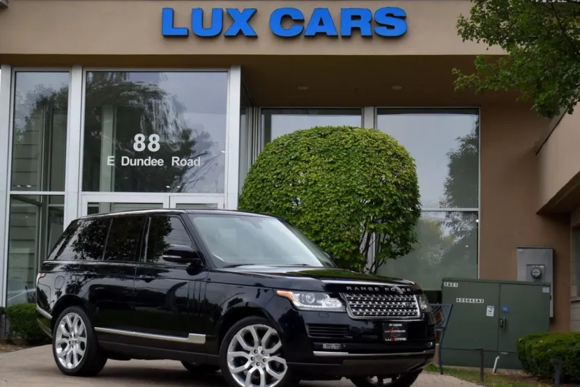 2014 Land Rover Range Rover HSE photo 1