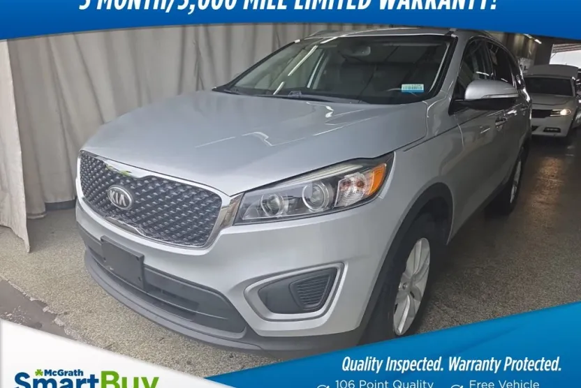 2017 Kia Sorento LX photo 1