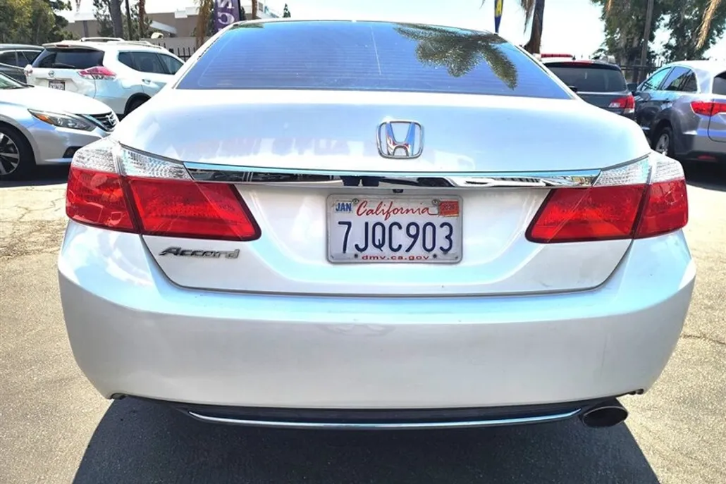 2015 Honda Accord LX photo 1