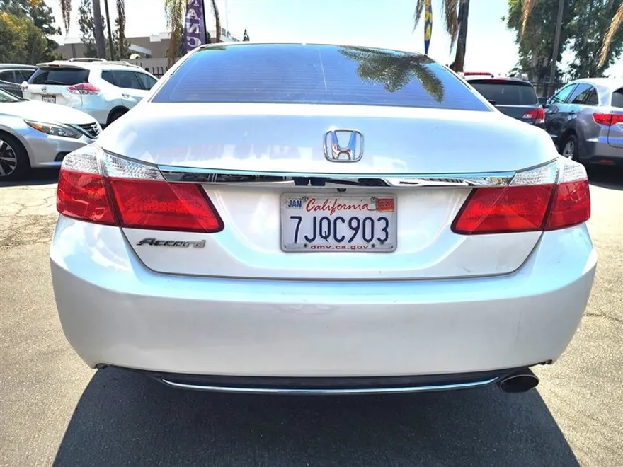 2015 Honda Accord LX photo 1