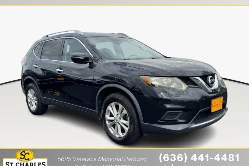 2014 Nissan Rogue SV photo 1
