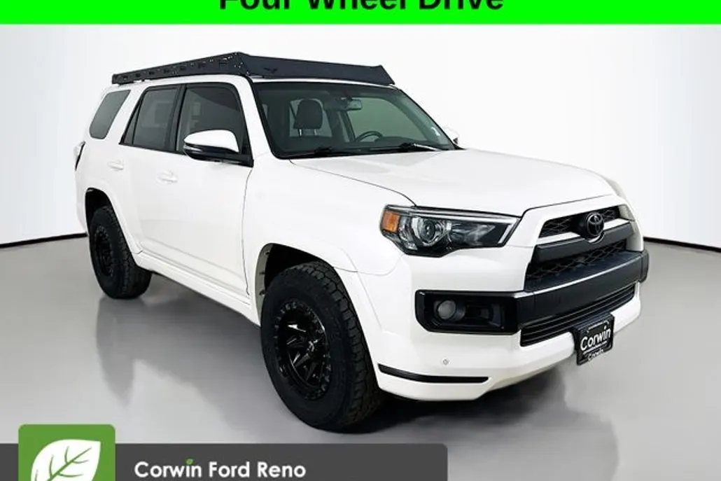 2014 Toyota 4Runner Limited photo 1