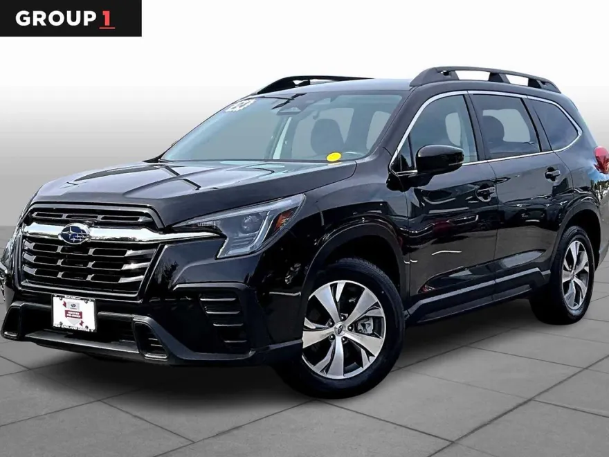 2024 Subaru Ascent Premium photo 1