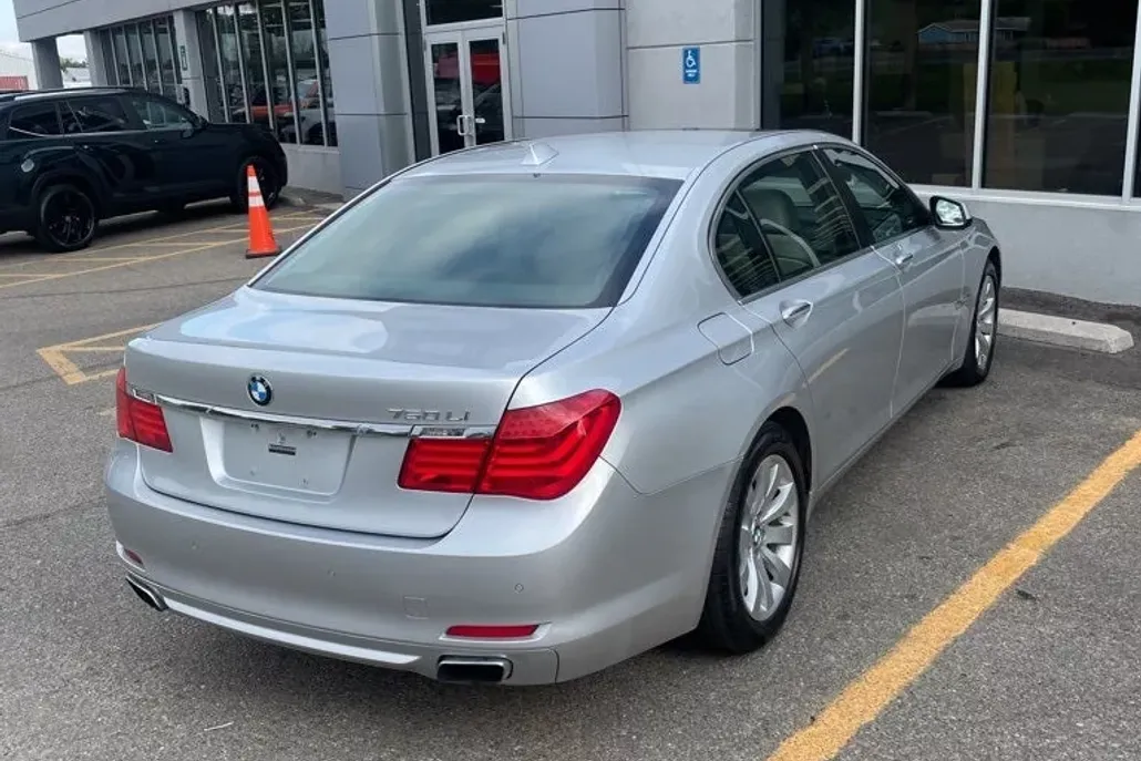 2011 Bmw 750Li 7-Series photo 1