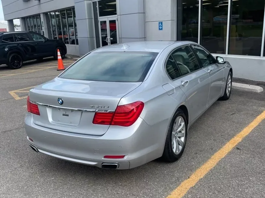 2011 Bmw 750Li 7-Series photo 1