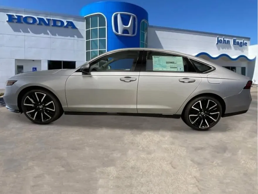 2025 Honda Accord Hybrid Touring photo 1