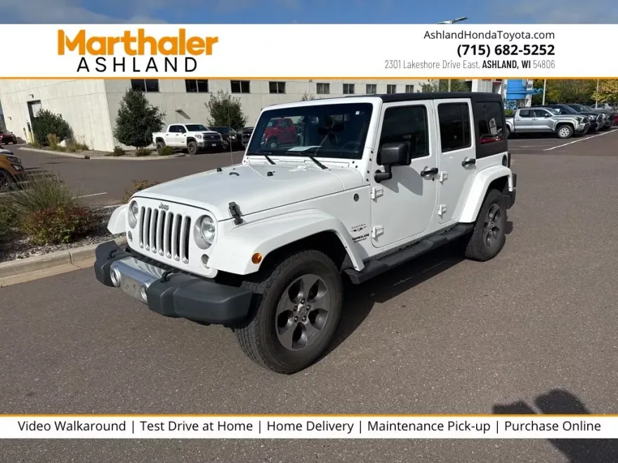 2017 Jeep Wrangler Unlimited Sahara photo 1