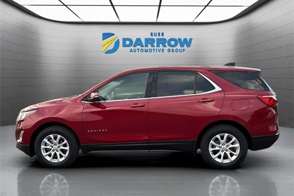 2019 Chevrolet Equinox LT photo 1