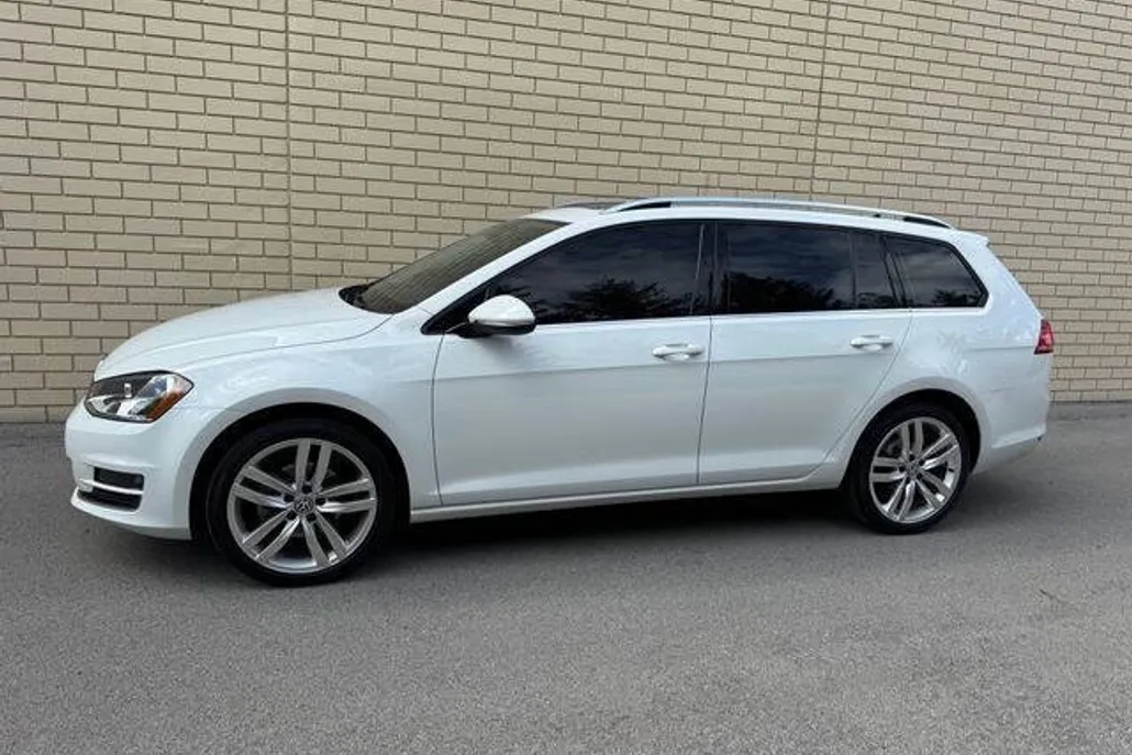 2015 Volkswagen Golf SportWagen 1.8T TDI photo 1