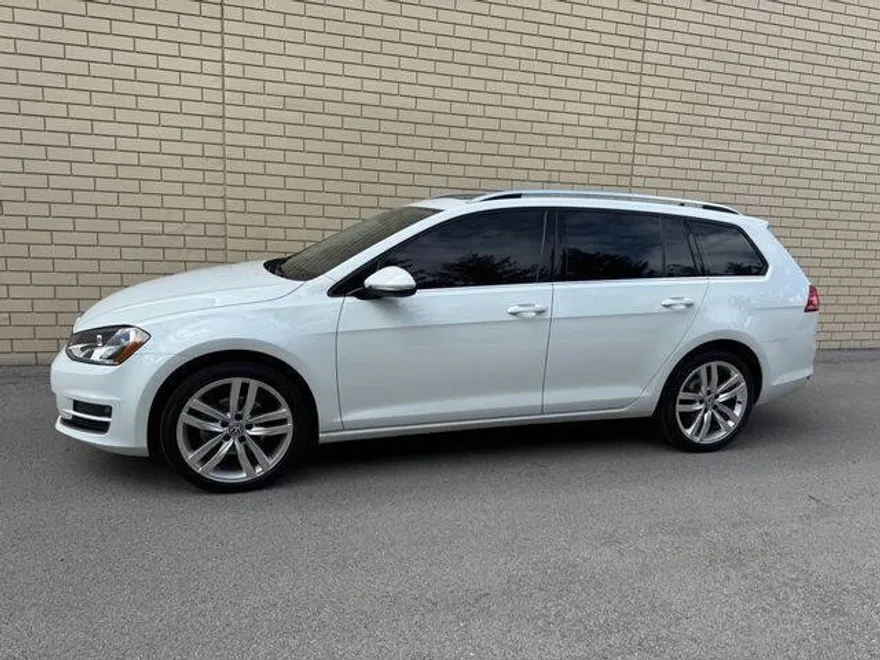 2015 Volkswagen Golf SportWagen 1.8T TDI photo 1