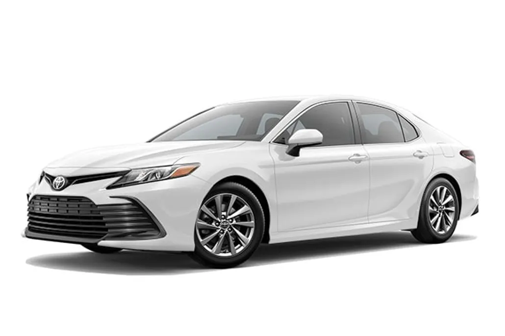 2023 Toyota Camry LE photo 1