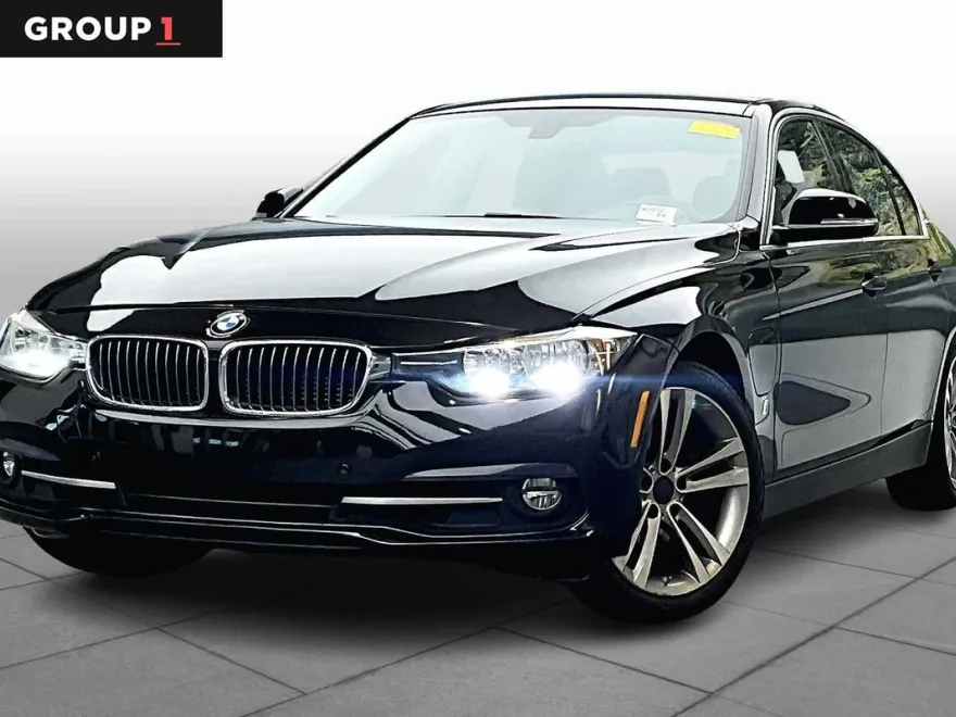 2017 Bmw 330e 3-Series photo 1