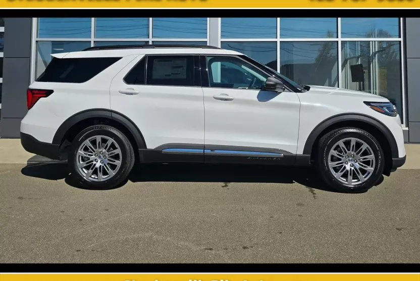 2025 Ford Explorer photo 1