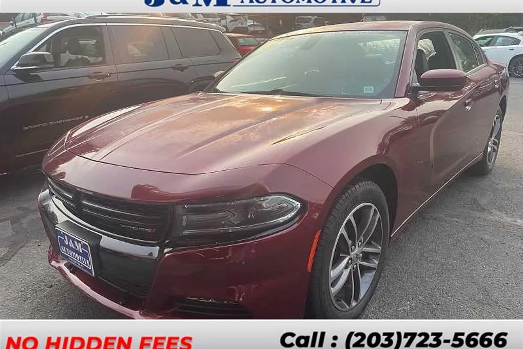 2019 Dodge Charger SXT photo 1