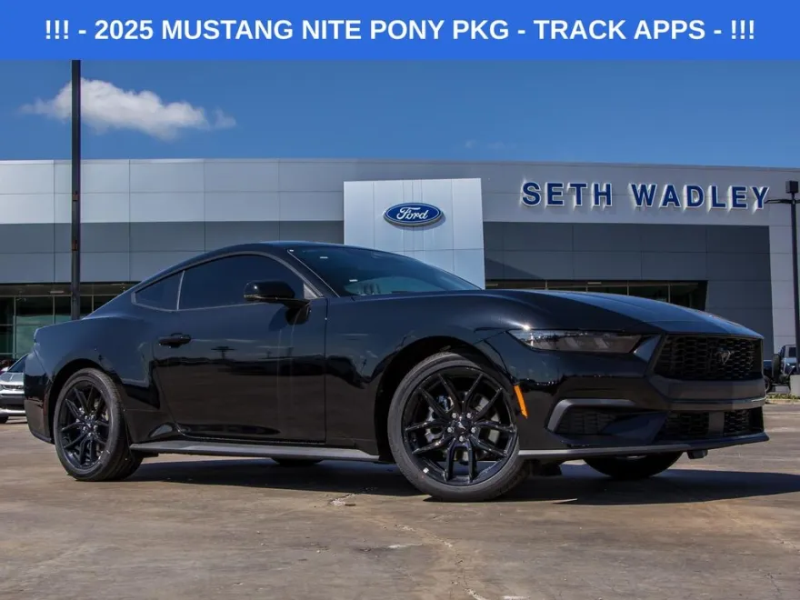 2025 Ford Mustang EcoBoost Premium photo 1