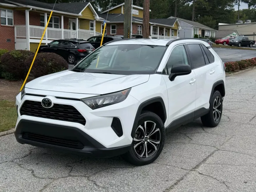 2019 Toyota RAV4 LE Sport photo 1