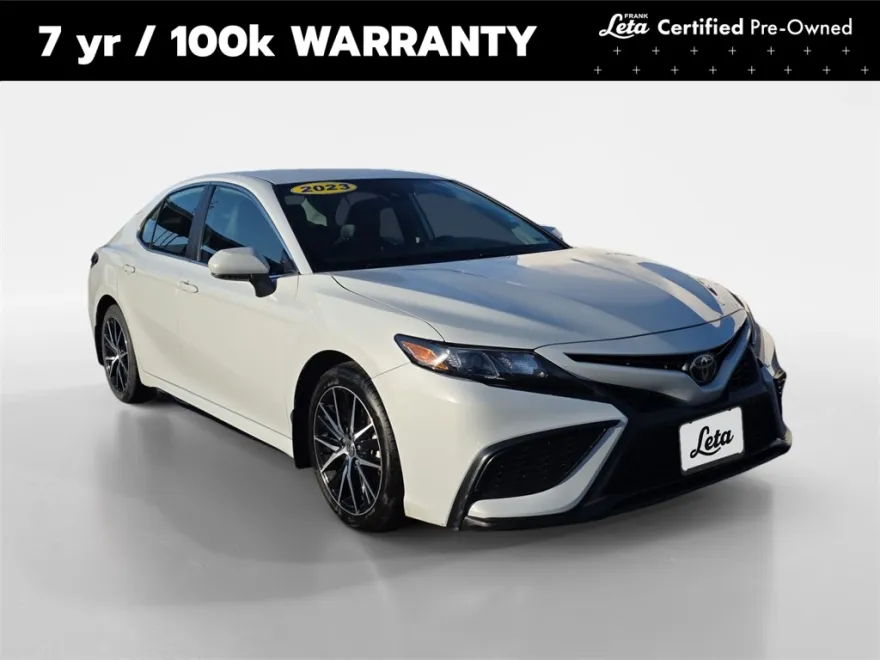 2023 Toyota Camry SE photo 1