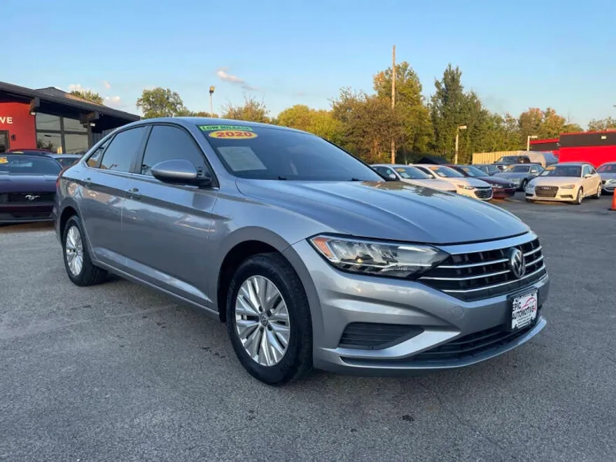 2020 Volkswagen Jetta S R-Line photo 1
