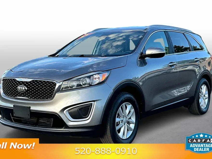 2017 Kia Sorento LX photo 1