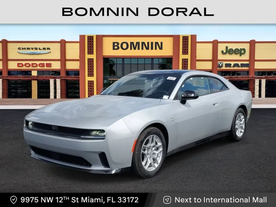 2025 Dodge Charger R/T photo 1