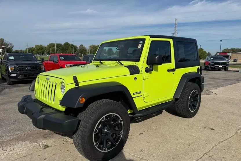 2016 Jeep Wrangler Sport photo 1