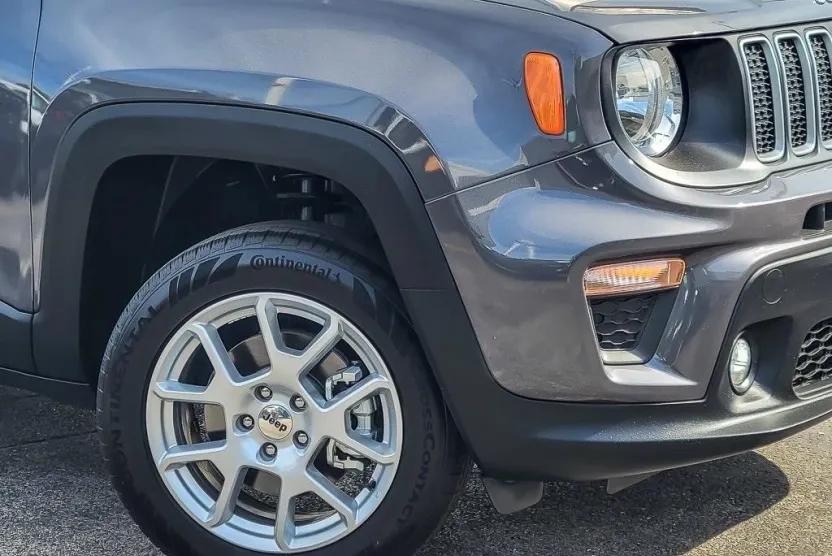 2023 Jeep Renegade Latitude Upland photo 1
