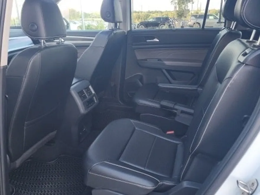 2022 Volkswagen Atlas V6 SEL R-Line photo 1