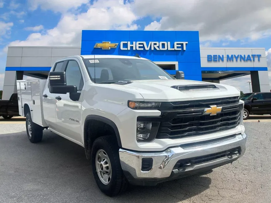 2025 Chevrolet Silverado 2500HD photo 1