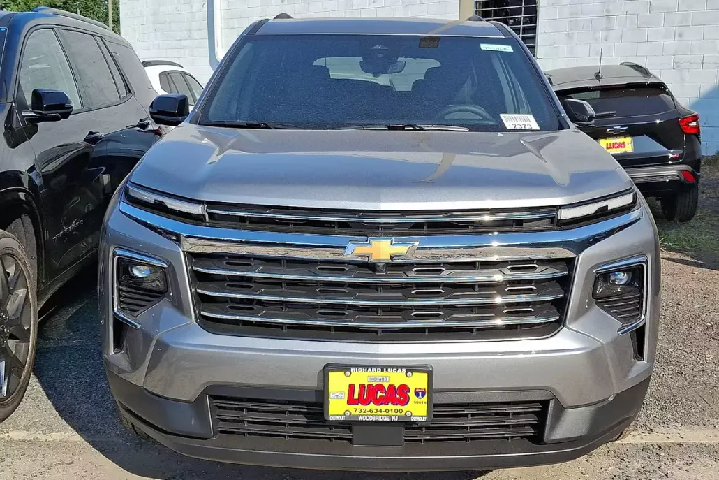 2026 Chevrolet Traverse photo 1