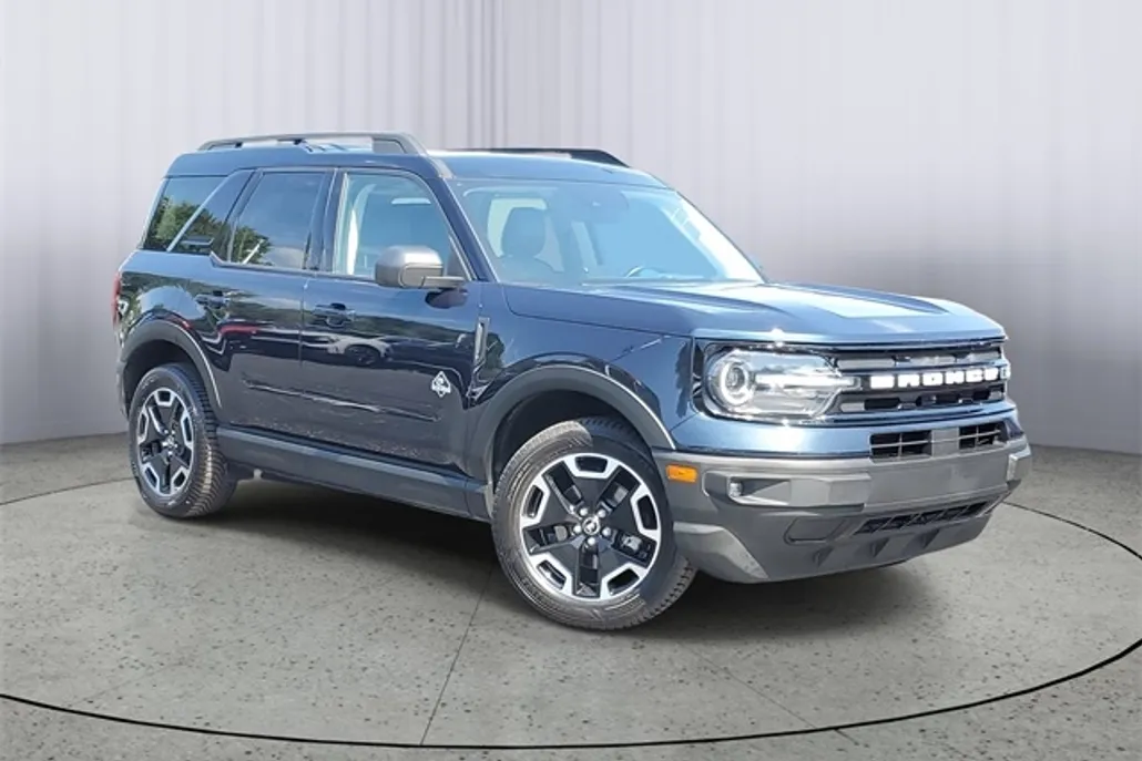 2021 Ford Bronco Sport Outer Banks photo 1
