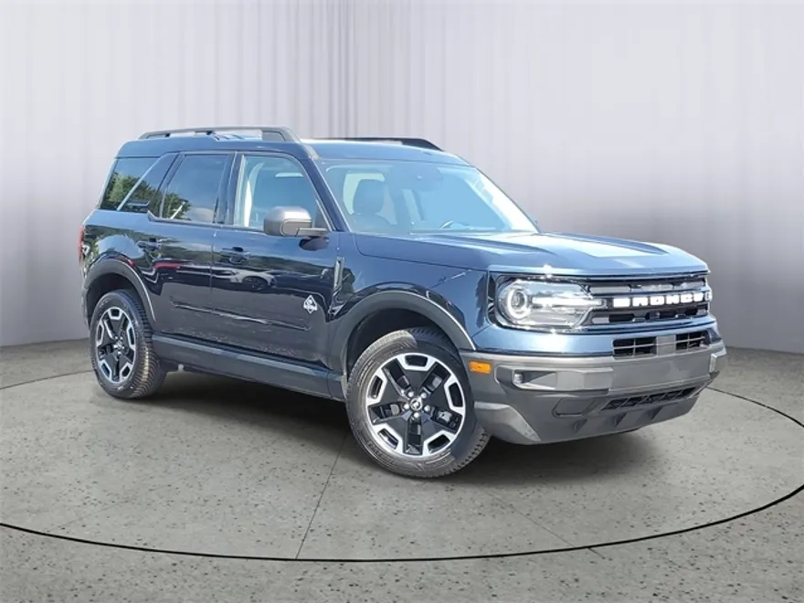 2021 Ford Bronco Sport Outer Banks photo 1