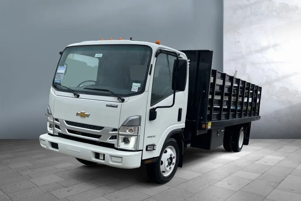 2023 Chevrolet Silverado 4500HD photo 1