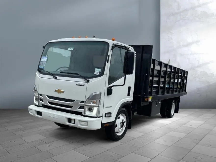 2023 Chevrolet Silverado 4500HD photo 1