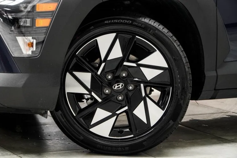2024 Hyundai Kona SEL photo 1