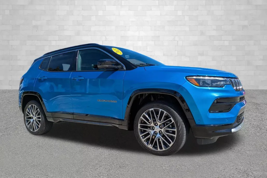 2023 Jeep Compass Limited photo 1