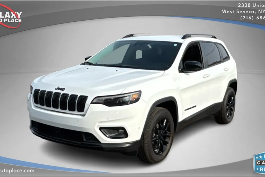 2023 Jeep Cherokee Altitude Lux photo 1