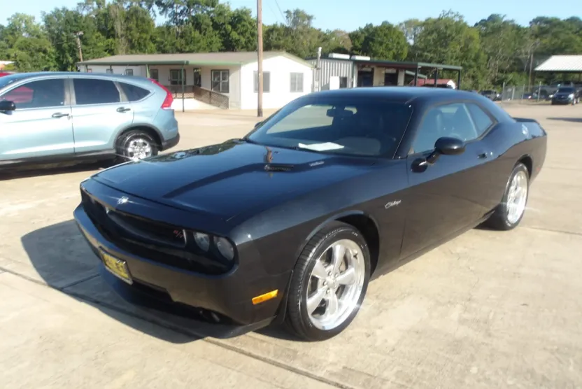 2010 Dodge Challenger R/T Classic photo 1