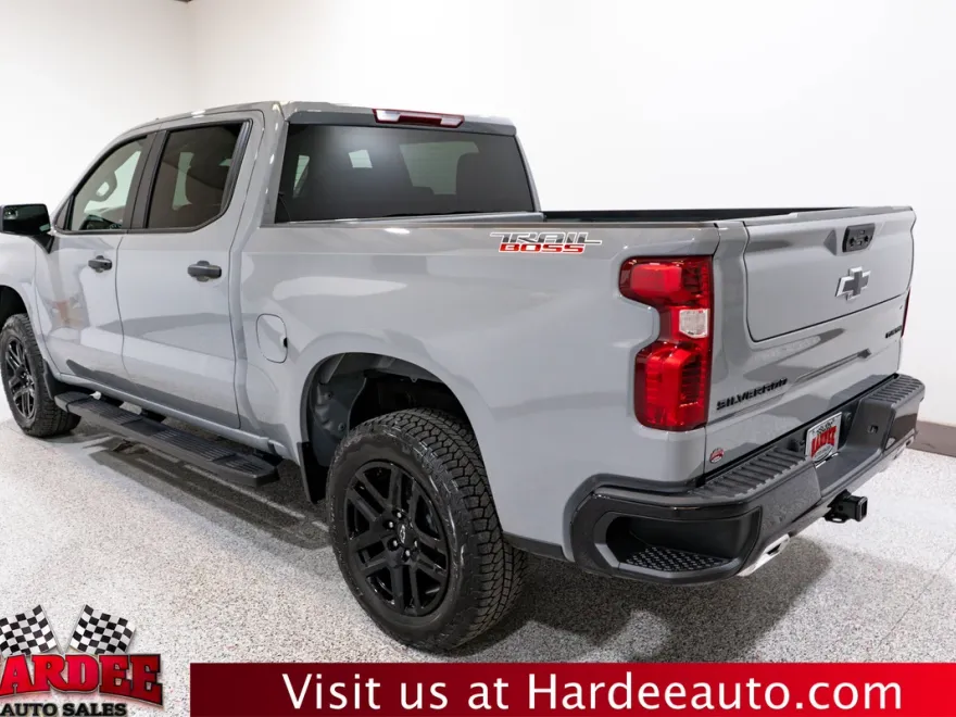 2024 Chevrolet Silverado 1500 Custom Trail Boss photo 1