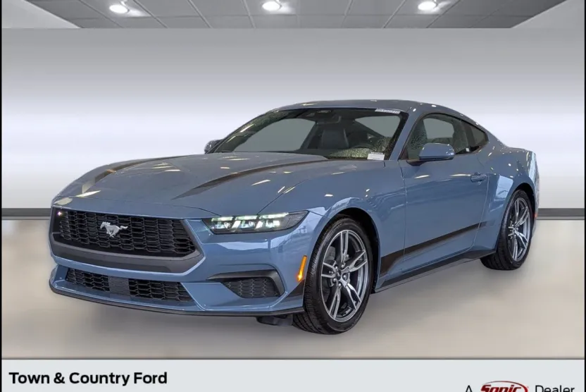 2025 Ford Mustang EcoBoost Premium photo 1