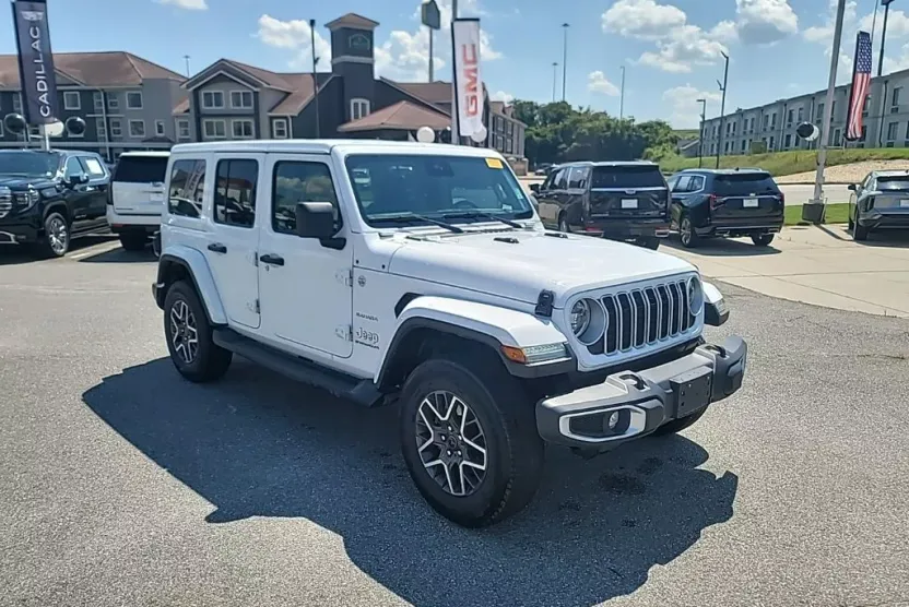2024 Jeep Wrangler Sahara photo 1