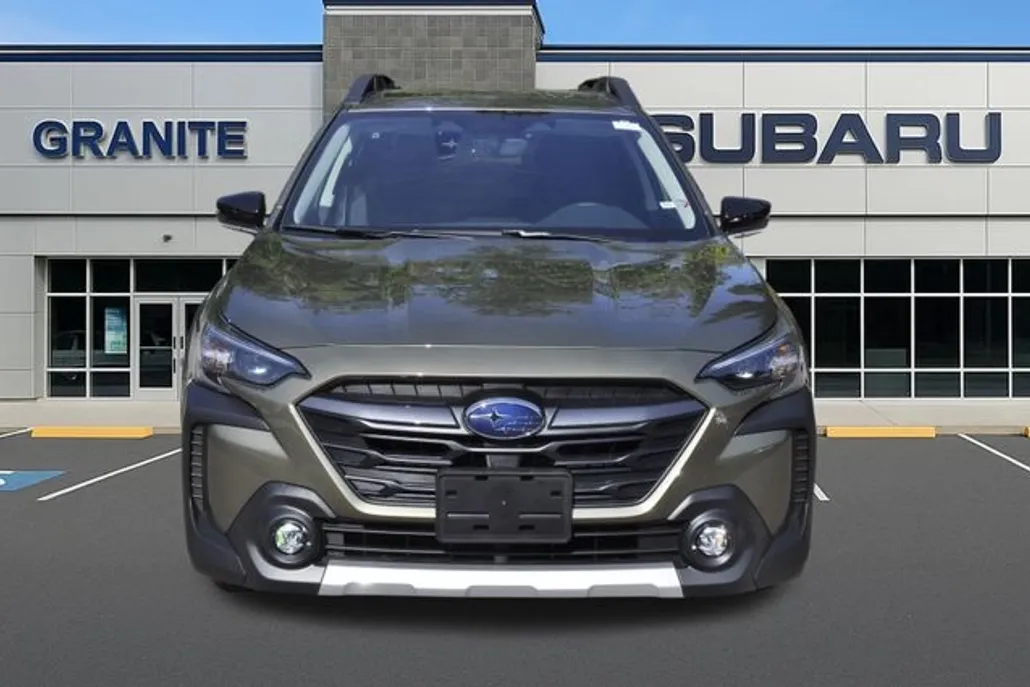 2025 Subaru Outback Limited photo 1