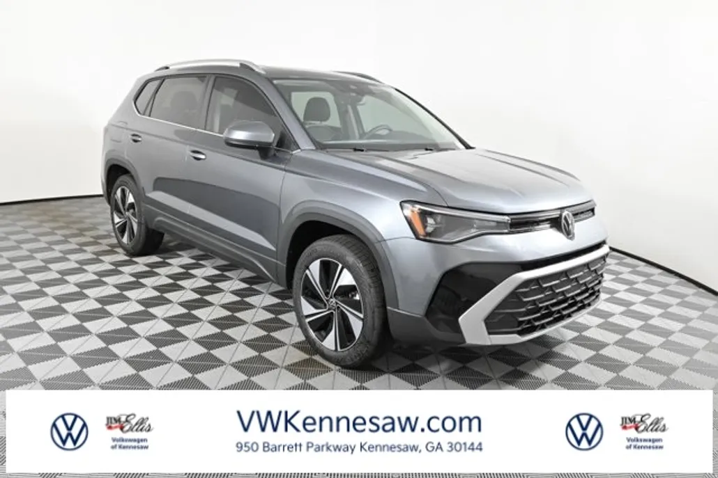 2025 Volkswagen Taos SE photo 1