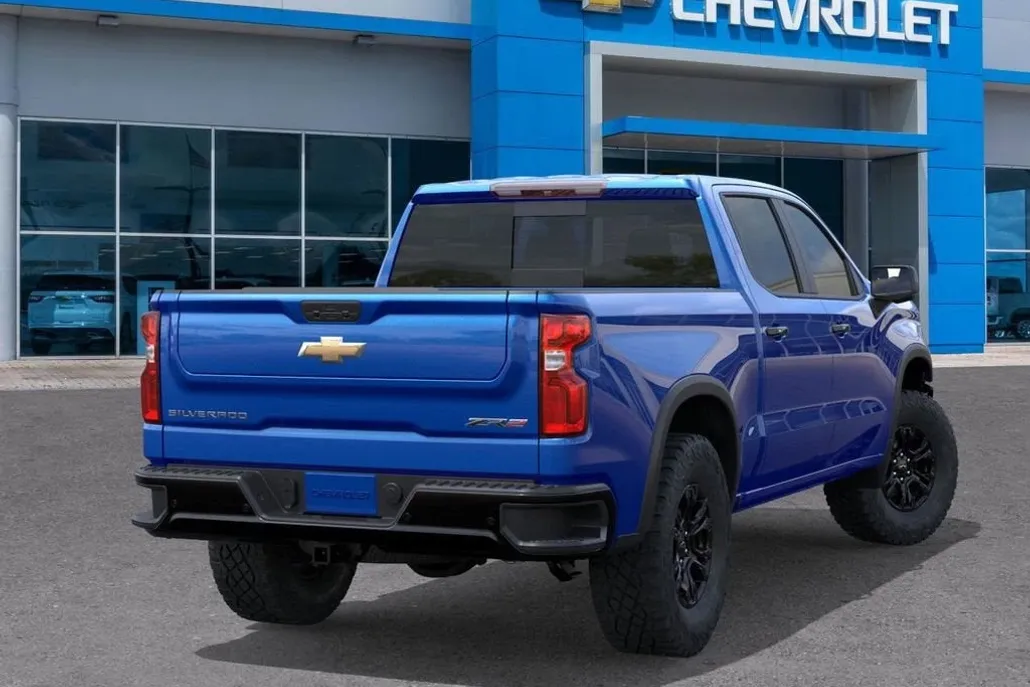 2025 Chevrolet Silverado 1500 ZR2 photo 1